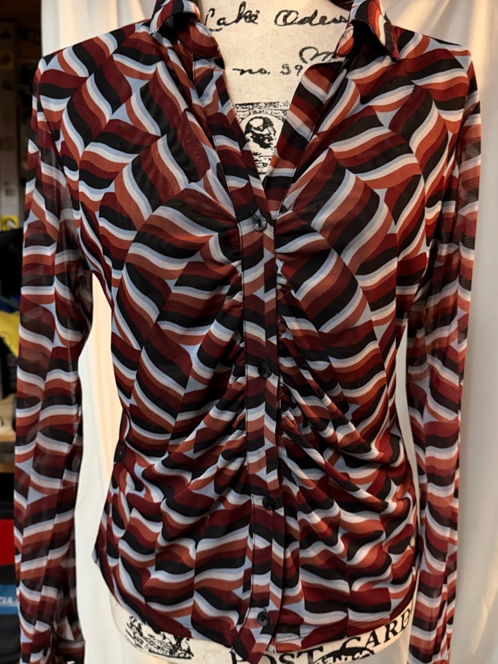 SO Y2K Wave-Print Shear Button-Down Shirt in Burgundy, Black and Light Blue